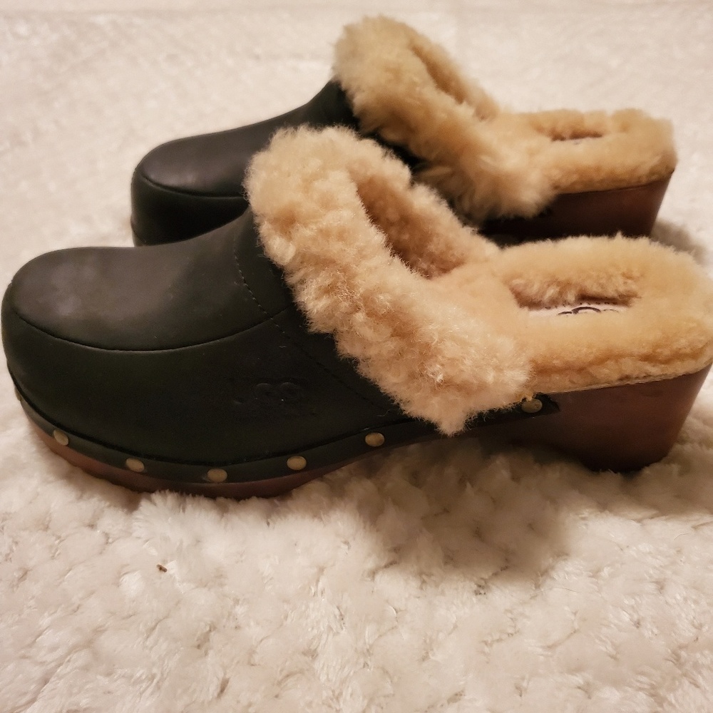 Ugg Australia clogs